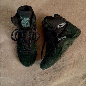 Weight lifting/ wrestling shoes